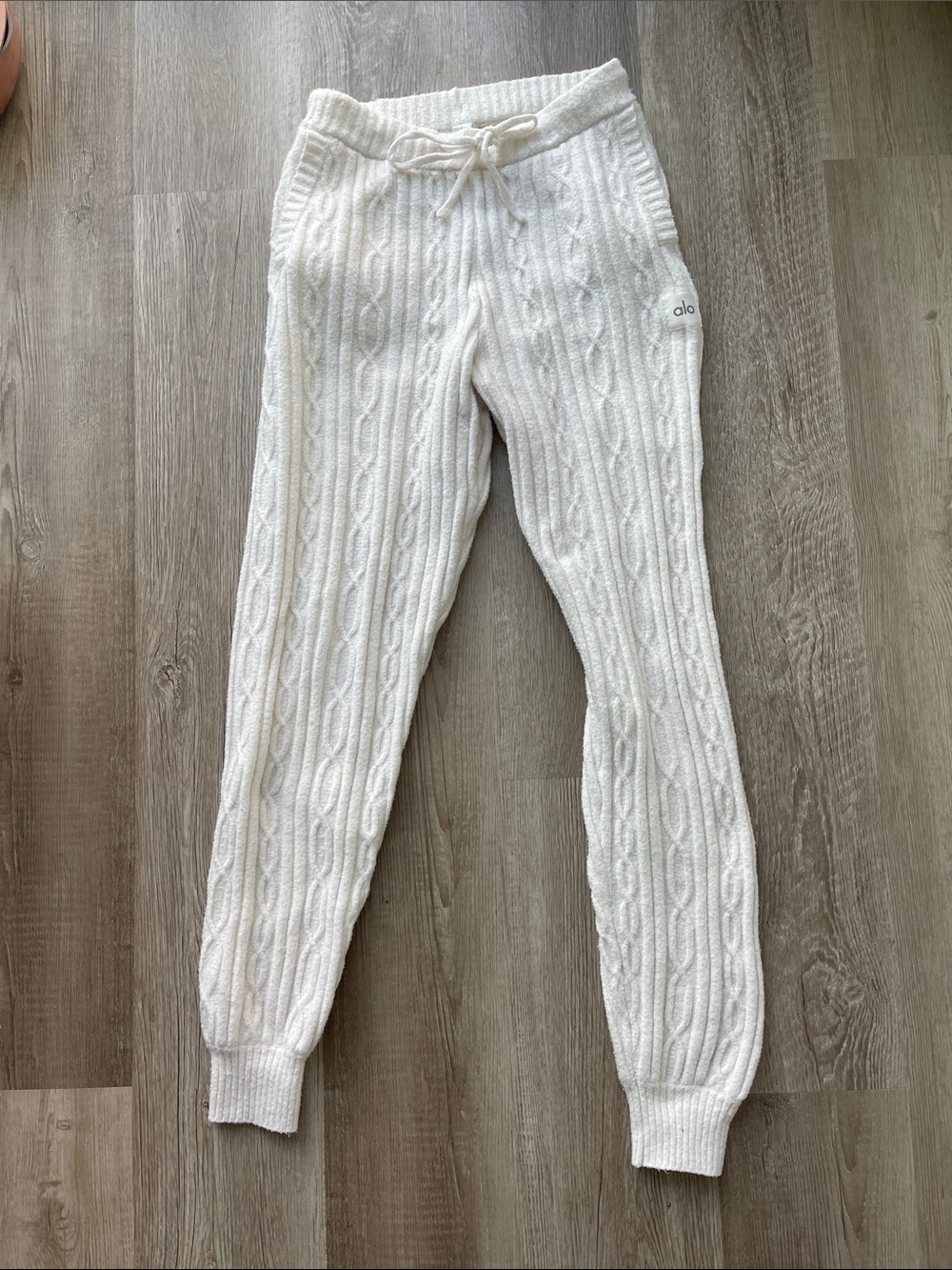ALO Yoga Cream Cable Knit Sweatpants with Drawstring Waist
